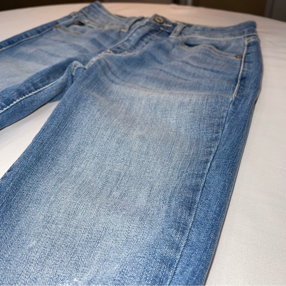 ✨3xHOST PICK✨KanCan Cassandra MidRise Super Skinny Jeans - Picture 3 of 11